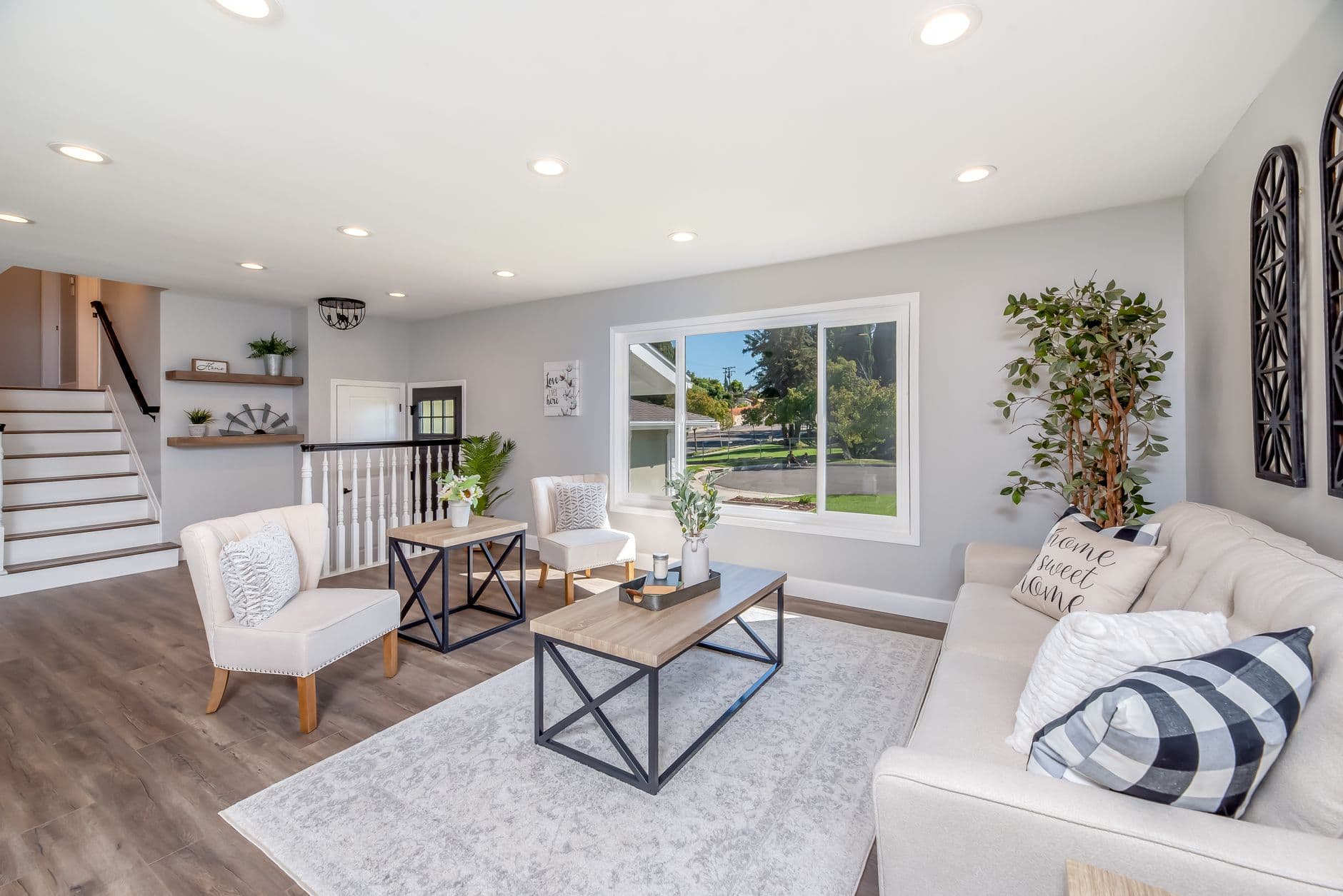 Bright, freshly cleaned living room filled with natural light